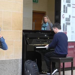 老头在妓女体内谢精子
